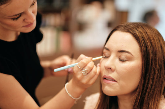 What Happens During a Makeup 101 Class? Here's What to Expect